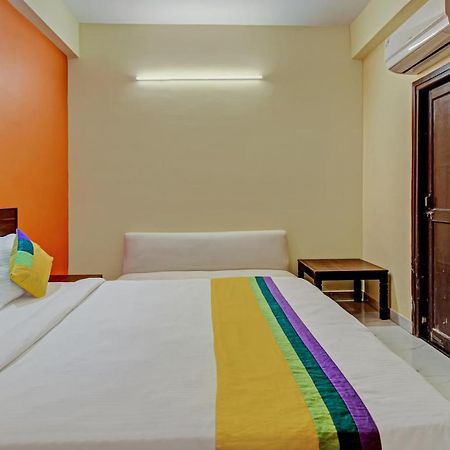 Itsy Hotels Royal Monarch Горакхпур Экстерьер фото
